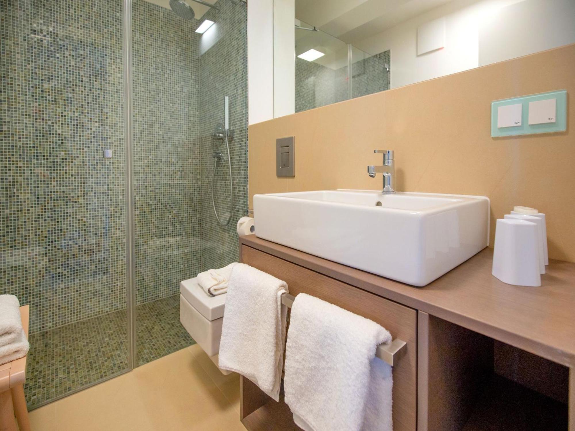 בינץ Duenenresidenz Prora - Ferienwohnung Mit Meerblick, 2 Schlafzimmern, Sauna Und Balkon Np-404 מראה חיצוני תמונה